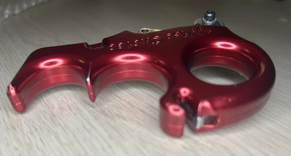 Carter Wise Choice 3-Finger Red Thumb Release Excellent Condition - Image 4 of 4