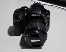 Nikon D3300 camera w/ 18-55mm lens Low shutter count