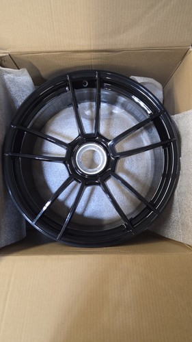 Porsche 911 992 Turbo Sport (set of 4) OEM 20/21 Staggered Center Lock Wheels