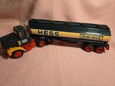 Vintage 1984 Hess Fuel Oil Gasoline Tanker Truck Bank READ NOTE