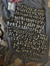 202  BULK LOT EATON  HYDRAULIC HOSE FITTINGS.