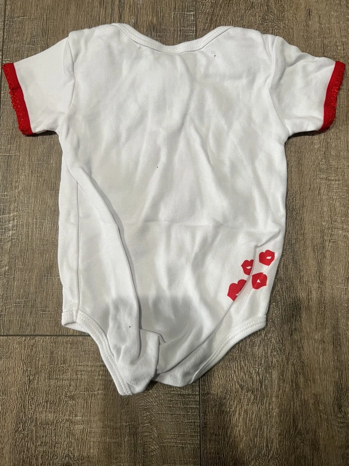 COLECCIÓN BEBÉ GANZ 'Quién necesita muérdago cuando eres tan lindo' Algodón 0-6 meses Foto 2 de 2