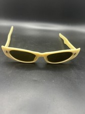 Vintage 70s Women  s A.A SUTAIN Cat Eye Bone Sunglasses Brown Lens RARE