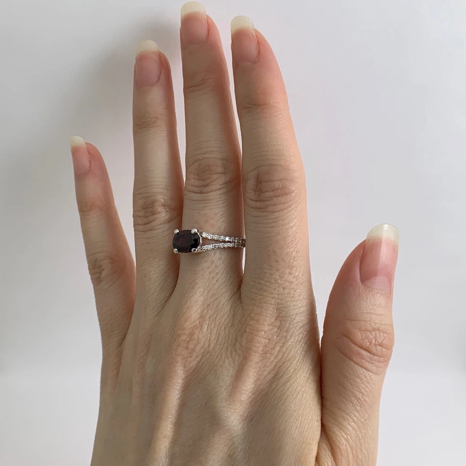 Oval Garnet Diamond Split Shank Statement Ring 14K White Gold, 2.10 CTW, 2.95 Gr - Image 3 of 4