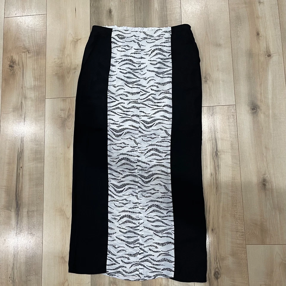Kensie Womens Black White Eggshell Slit Front Long Maxi Skirt Size Medium - Image 2 of 4