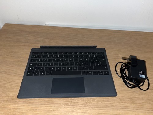 Microsoft Surface Pro 4 128gb with keyboard. Boxed Complete. - Afbeelding 7 van 16