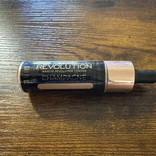 Makeup Revolution, London Champagne Liquid Highlighter 0.61  Fl Oz￼