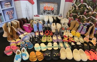 Huge Lot Authentic American Girl Doll Shoes Felicity Ivy Emily Julie Nanea Etc.