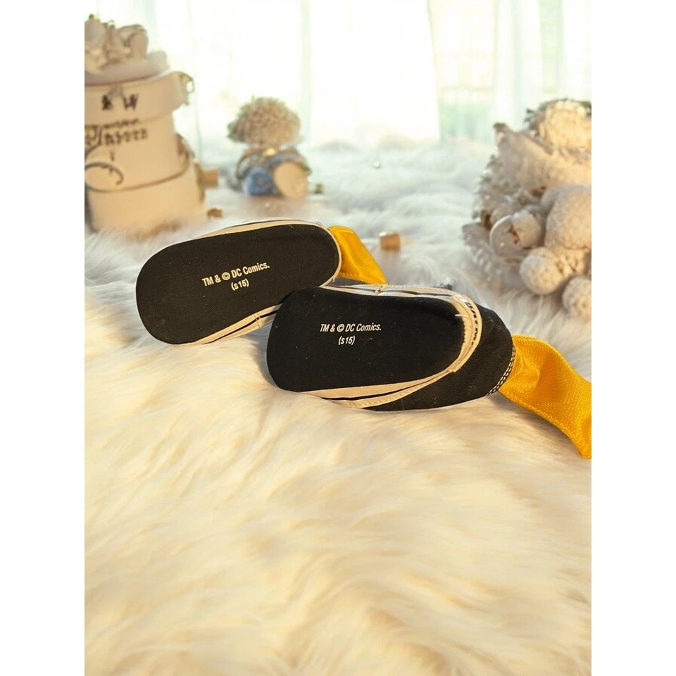 Batman Baby Infant Soft Shoes S15 Months DC Comics Black Yellow NEW Foto 4 de 4