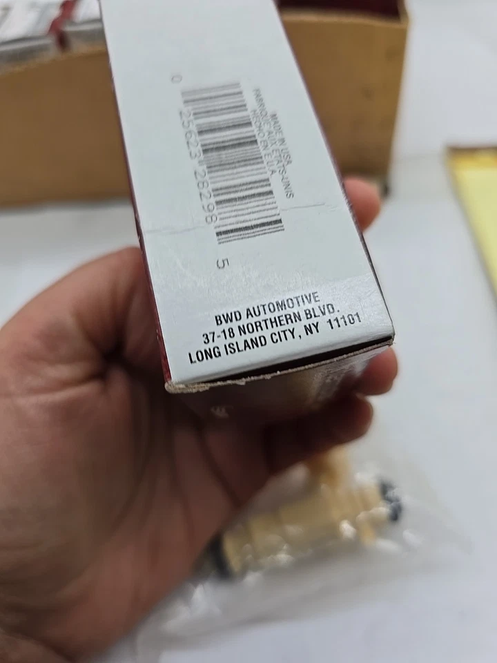 Intermotor BWD 63875, inyector de combustible, para determinados modelos Hyundai/Kia 01-10 Foto 3 de 4