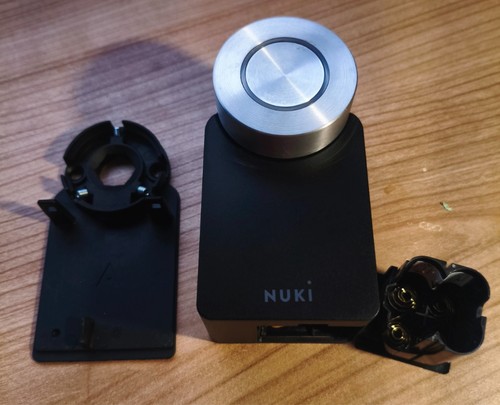 Nuki Innovative Smart Locks zum Nachrüsten Einfacher Zutritt Automatik Schloss
