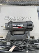 RotoZip SCS01LE Spiral Saw Tool w/ Hard Case & Accessories + Bits