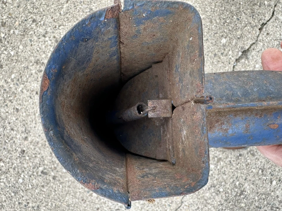 Ford Galaxy 1966 filtro de aire carcasa 289 cúbicos  2bbl carb. Foto 3 de 4