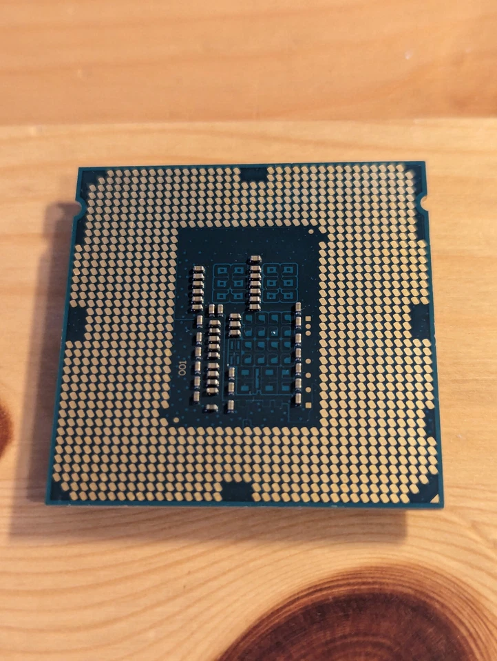 CPU Intel Core i3-4330 | 3.50 GHz, 2c/4t, 54 W, iGPU | 4th gen Haswell, SR1NM 🤖 - Immagine 2 di 2