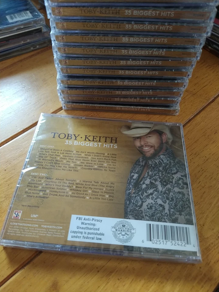 TOBY KEITH - 35 САМЫХ БОЛЬШИХ ХИТОВ (2 CD КОМПЛЕКТ) [НОВЫЙ ЗАПЕЧАТАННЫЙ] - Изображение 2 из 2