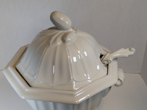 Tureen Red Cliff Ironstone Soup With Lid and Ladle - Picture 14 of 21