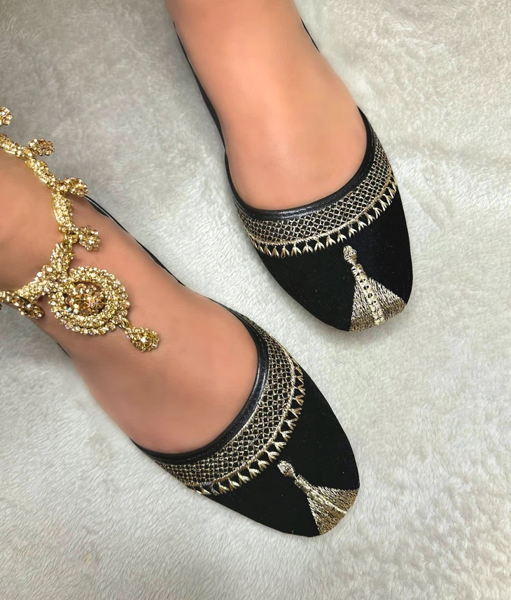 Black & Gold Mesh Delight Khussa Jutti Indian Pakistani Womens Shoes Pumps Slip - Image 2 of 2