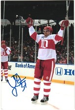 Mikael Samuelsson Autographed 4x6 Photo Red Wings #37 2009 Winter Classic