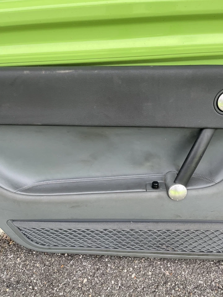 2000-2006 AUDI TT Driver Side Left Door Panel - Grey and Black - Image 4 of 4