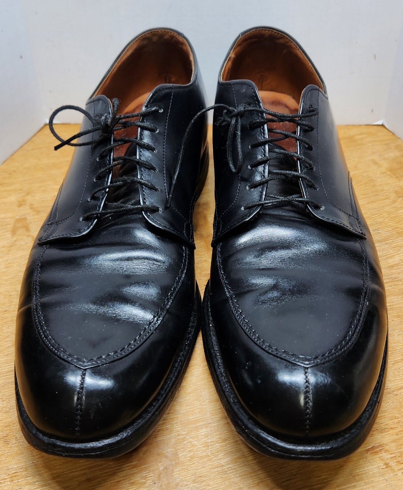 Alden 67 Black Calfskin V-Tip Blucher