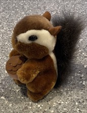 Russ Berrie Lil Scampers Brown Squirrel Chipmunk Plush Acorn Nut 6"