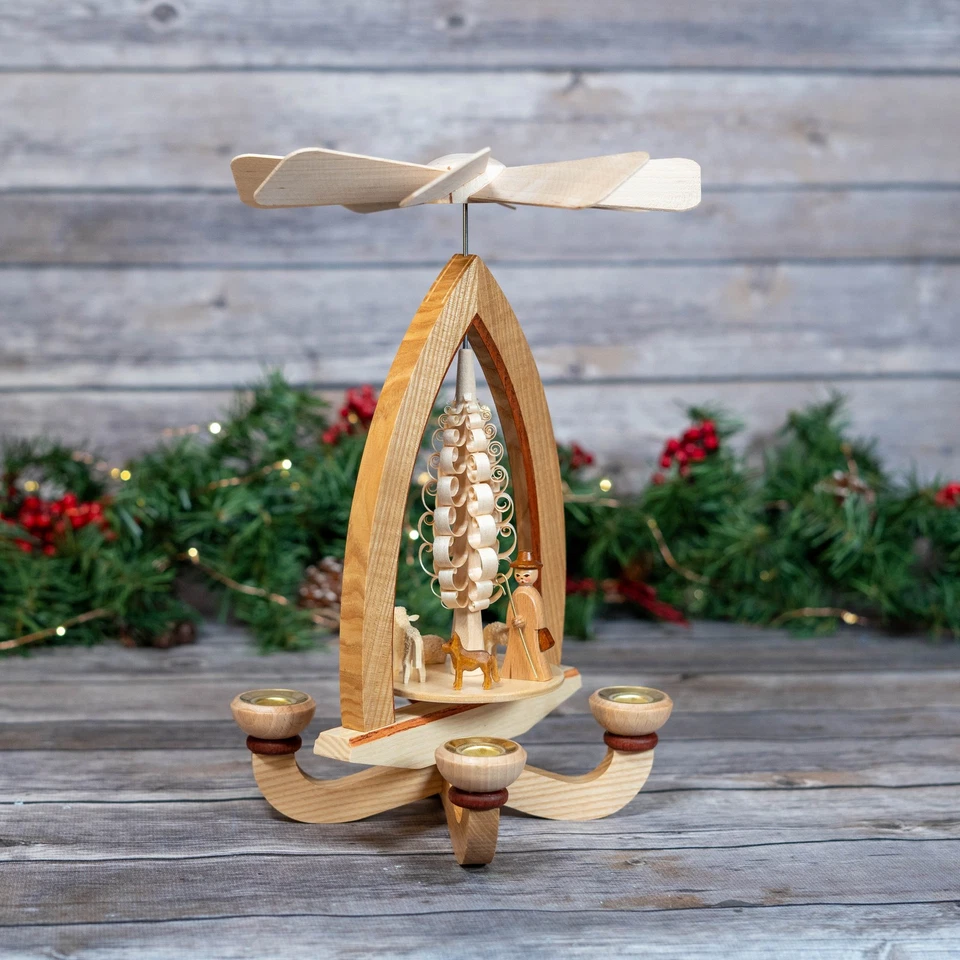 Pirámide - Pirámide Pastor de Ceniza Foto 2 de 4