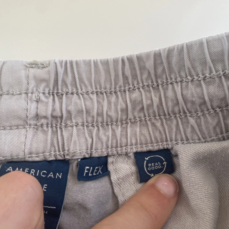 American Eagle Men’s Relaxed Cargo Pants Light Grey Size XS 30x28 Used - Image 4 of 4