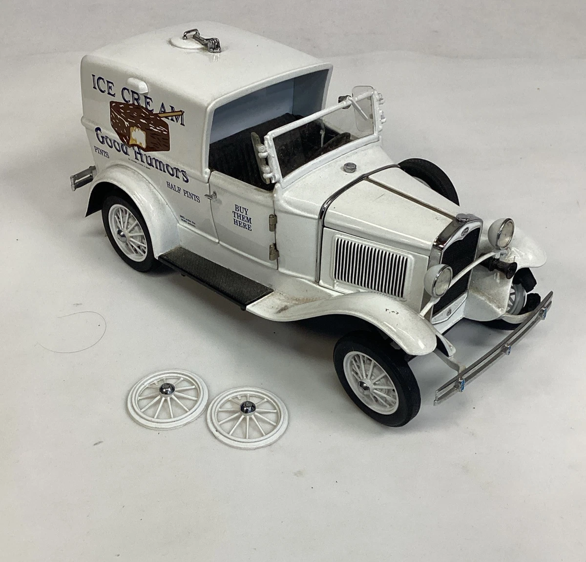 Preços baixos em Branco Ford Danbury Estado perfeito Veículos de