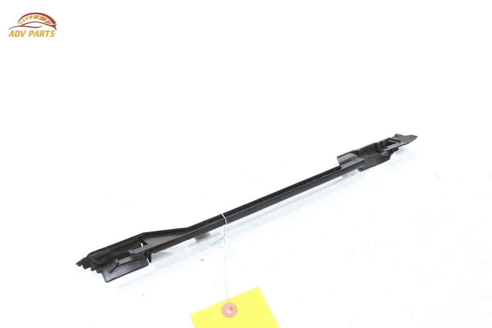 2015 - 2021 VOLKSWAGEN GOLF RADIATOR LEFT AIR DEFLECTOR BAFFLE SEAL STRIP OEM - Image 4 of 4