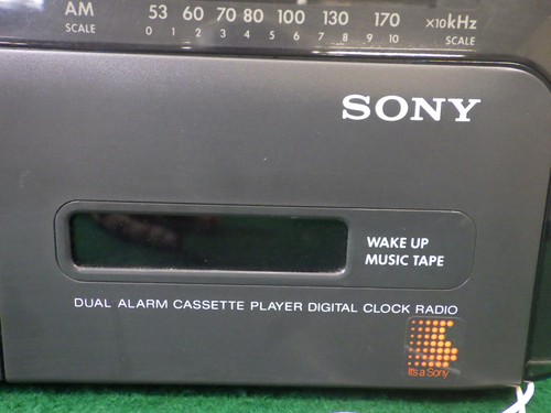 SONY Dream Machine ICF-C600 Alarm Clock AM/FM Radio Cassette Player Works - Picture 2 of 11