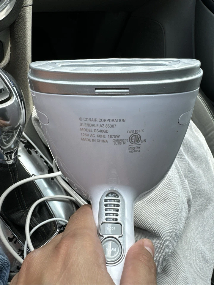 Conair GS40GD Turbo Extreme Steam Handheld Steamer Smart - Image 2 of 4