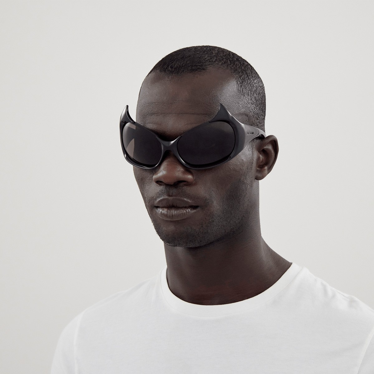 Balenciaga BB0284S Sunglasses – Black Shield – Authentic – Made in Italy thumbnail 3