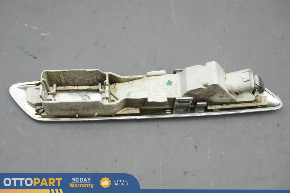 2011-2013 BMW 550i передняя правая сторона крыла указатель поворота габаритный фонарь - Изображение 3 из 4