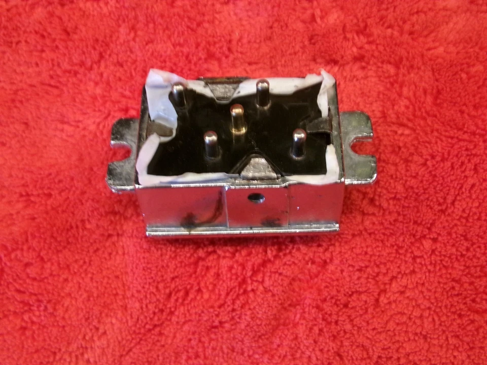 1961 - 1964 Cadillac power vent window Switch 2 Gang Refurbished Foto 4 de 4