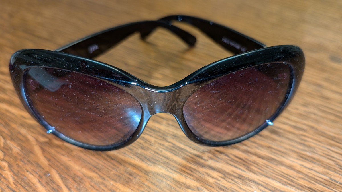 Camrose & Kross Jackie Kennedy Black Sunglasses In Case 
