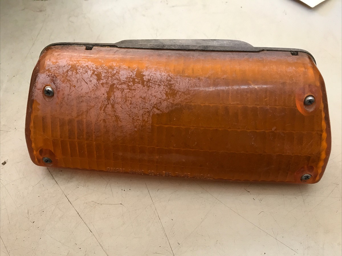 1969 Toyota 20-4L Park light Assembly SAE 1A69 KOITO | eBay