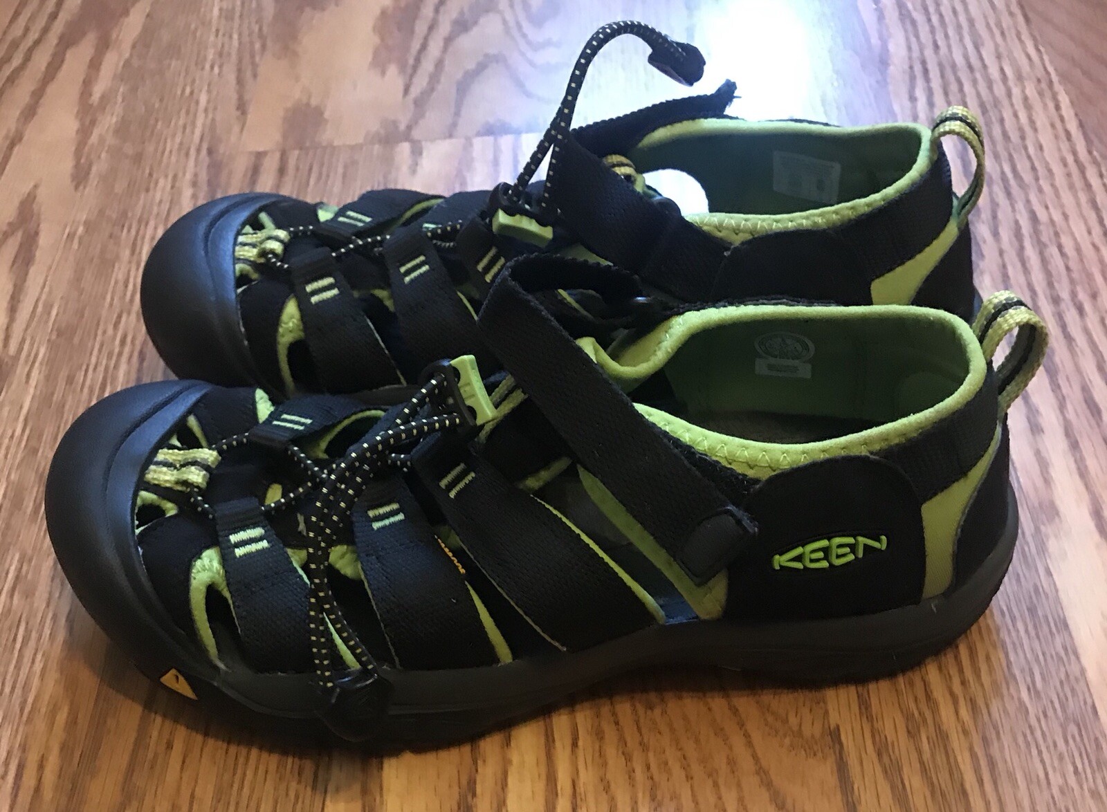 KEEN Sandali Impermeabili Donna Taglia 5 Nero e Verde Outdoor