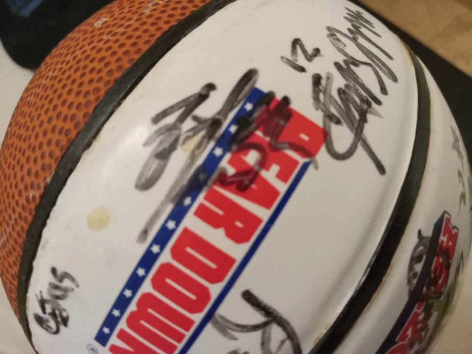 Arizona Wildcats autografado assinado 2002 Channing Frye Hasan Adams Salim Walton - Imagem 2 de 4