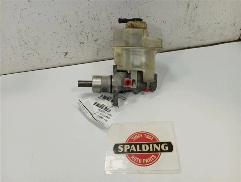 Главный тормозной цилиндр от 2002 BMW 540i 10211814 - Изображение 2 из 4