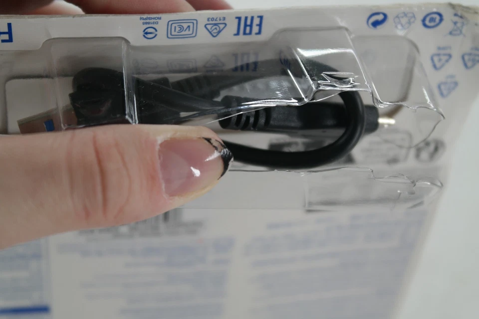 Verbatim 2TB Store 'n' Go Portable External Hard Drive Usb 3.0, 53195 - Image 4 of 4