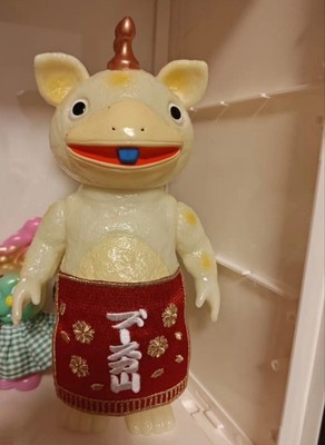 Bullmark Boska Kaiju Monster White Limited Luminous Sofubi Figure H21cm/8.3inch