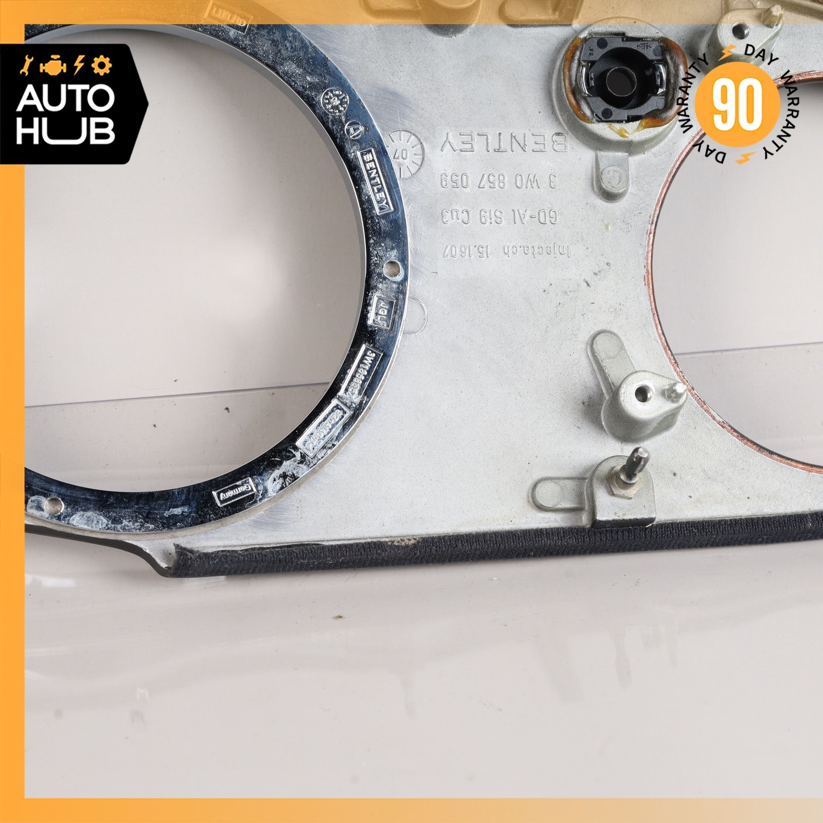 Bentley Continental GT 2003-2013 Dashboard panel