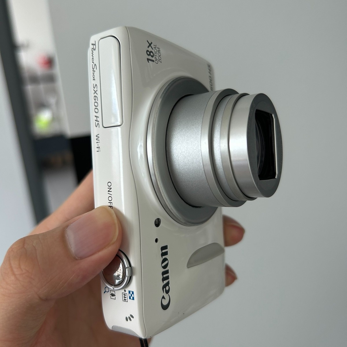 Canon SX600 HS White – 25-450mm All-in-One Lens, 3