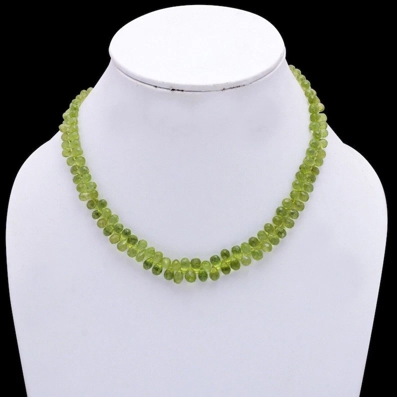 Natural Green Peridot Faceted Teardrops Gemstone Beaded Handmade Necklace 24'' - Image 4 of 4