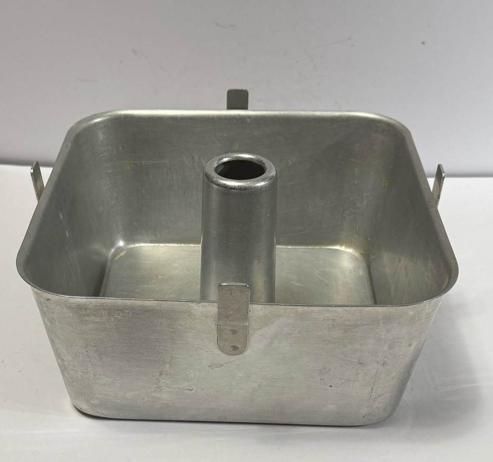 Square Angel Food Cake Pan WearEver Aluminum 9x9x4 2 Part Footed Vtg