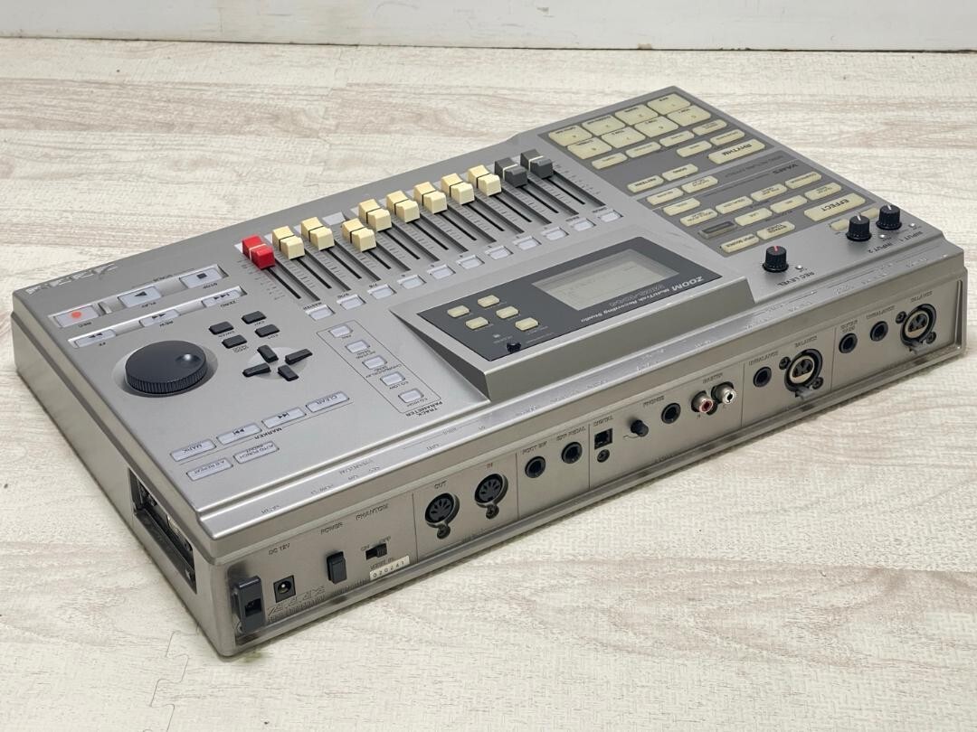 ZOOM マルチトラックレコーダー MRS-1044 zoom-mrs-1044-617.jpg