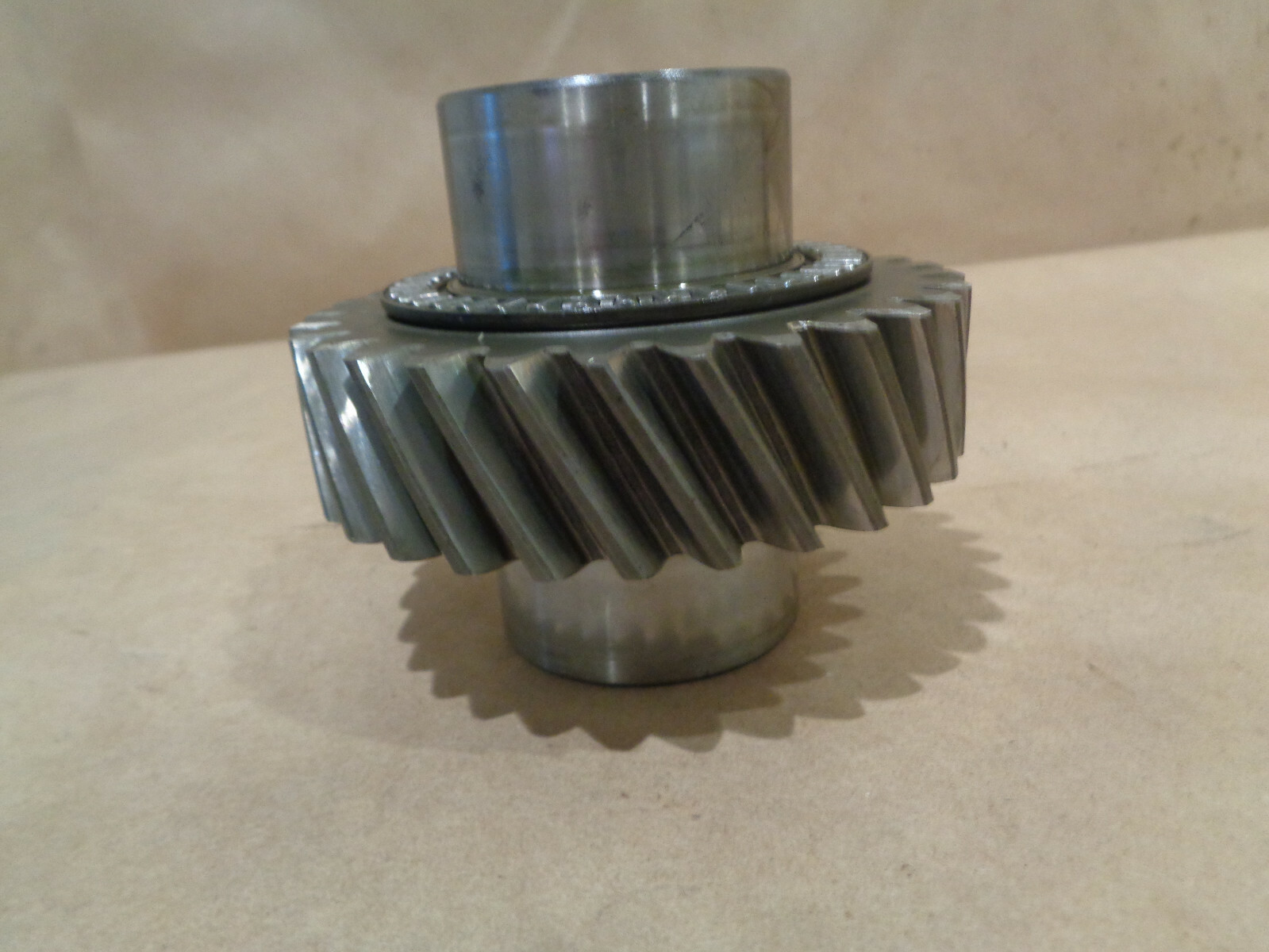 Ferrari 512 BB-BBi, Mondial - Gearbox-Gear Machined/Drop Gear Idler  P/N 109457