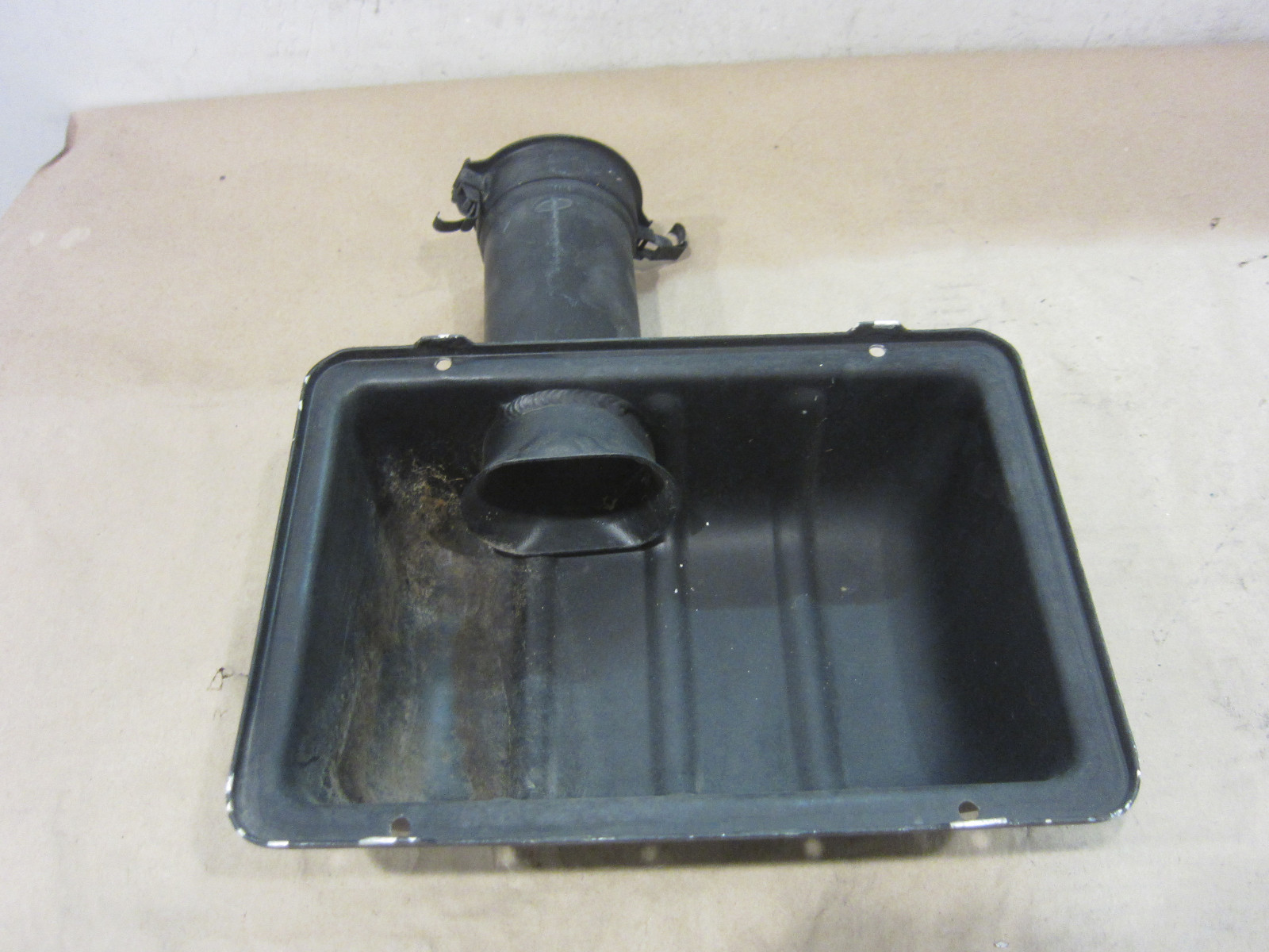 Ferrari 360 - RH Air Box Filter Cover  - P/N 175043