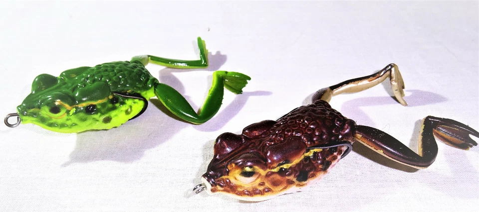  Trendex Frosch montiert Oberflachenköder  Hechtköder Kunstköder Gummifrosch - Bild 2 von 4