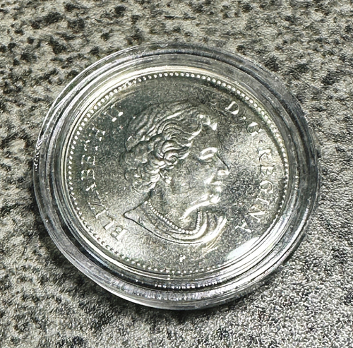 2005 P CANADA 5 CENT NICKEL VE-DAY V-E DAY UNC IN A PLASTIC CAPSULE - Picture 2 of 2